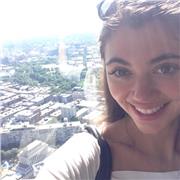 Sono una studentessa universitaria. Offro ripetizioni inglese, italiano, latino e greco